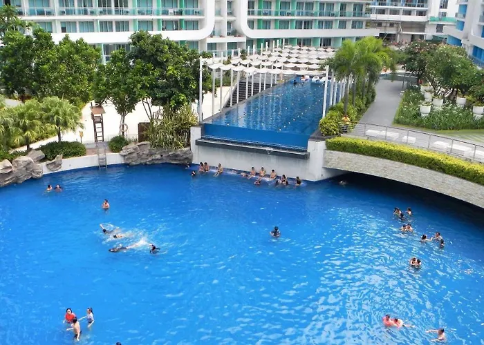 Azure Urban Resort Residences 1Br Condo With Huge Wavepool & Man-Made Beach Near Airport