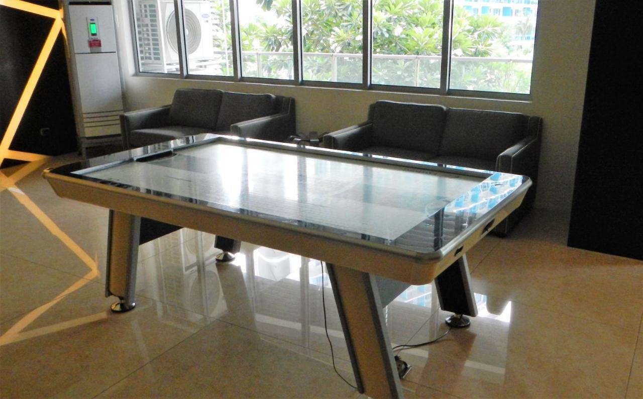 Apartment Azure Urban Residences 1br With Huge Wavepool & Man-made Near Airport